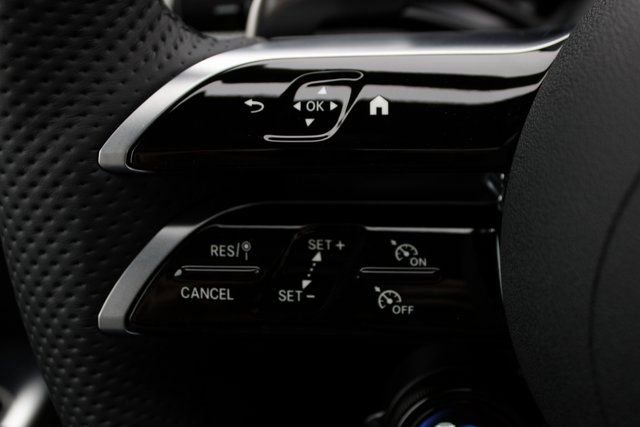 New 2025 Mercedes-Benz GLC 43 AMG 4MATIC image 20