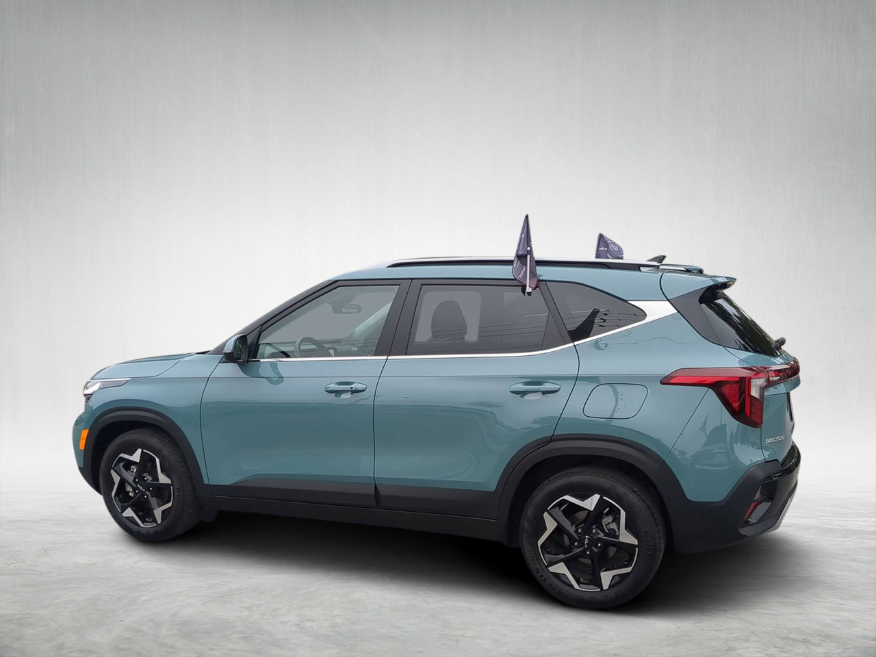 Certified 2025 Kia Seltos EX w/ EX Sunroof Package image 5