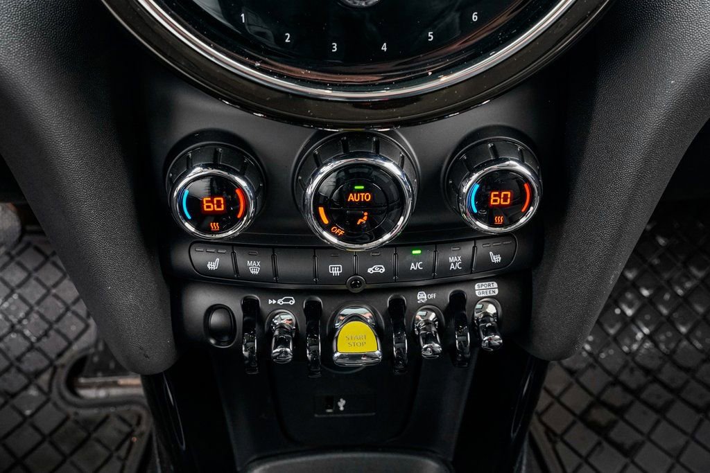 Certified 2024 MINI Cooper SE image 15