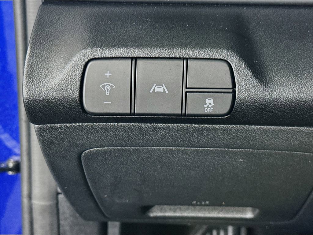 Certified 2021 Hyundai Elantra SEL w/ Convenience Package image 18