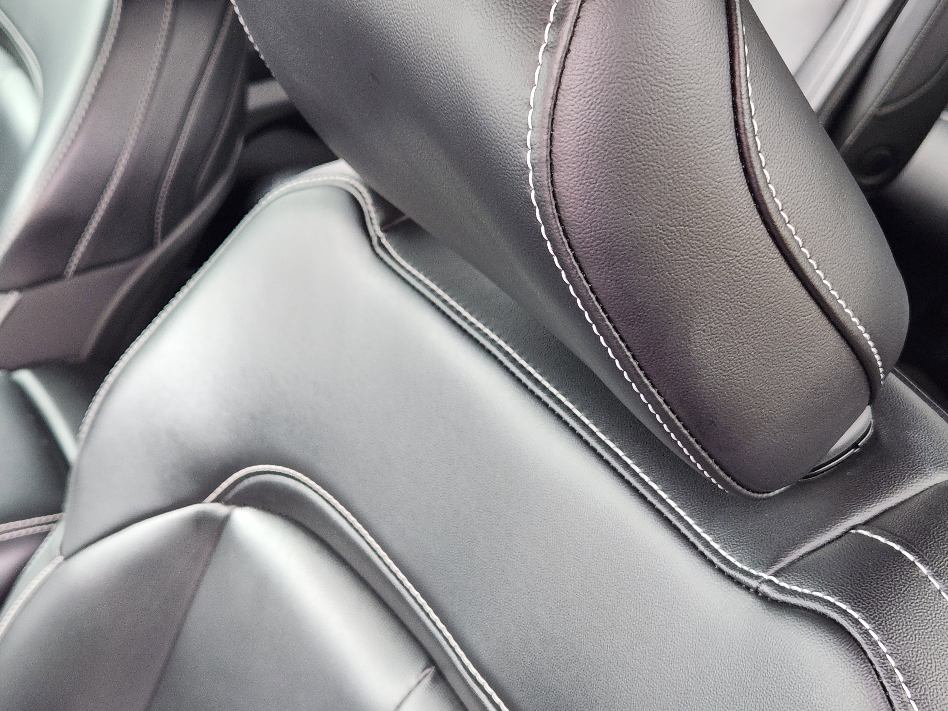 Used 2024 Jeep Grand Cherokee L Limited image 15