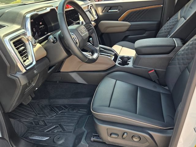 Used 2026 GMC Canyon Denali AWD/4WD image 11