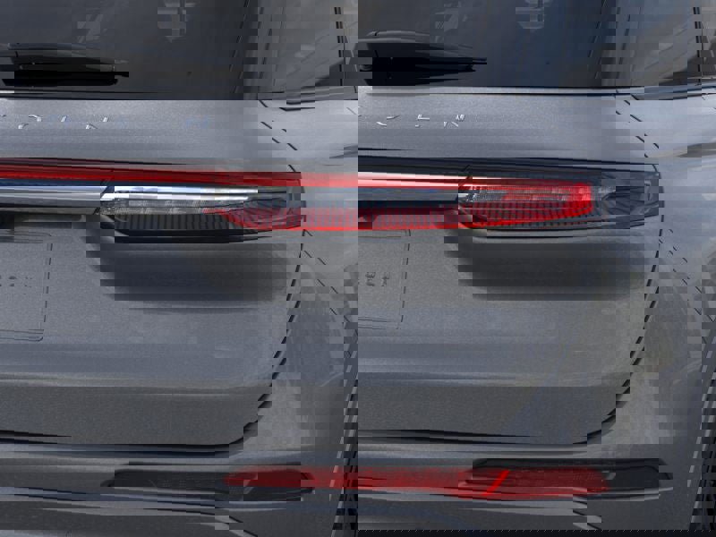 New 2026 Lincoln Corsair Premiere image 21