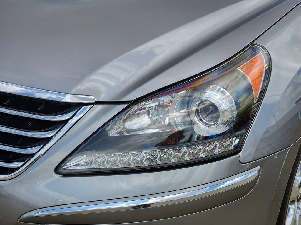 Used 2013 Hyundai Equus Signature RWD image 9