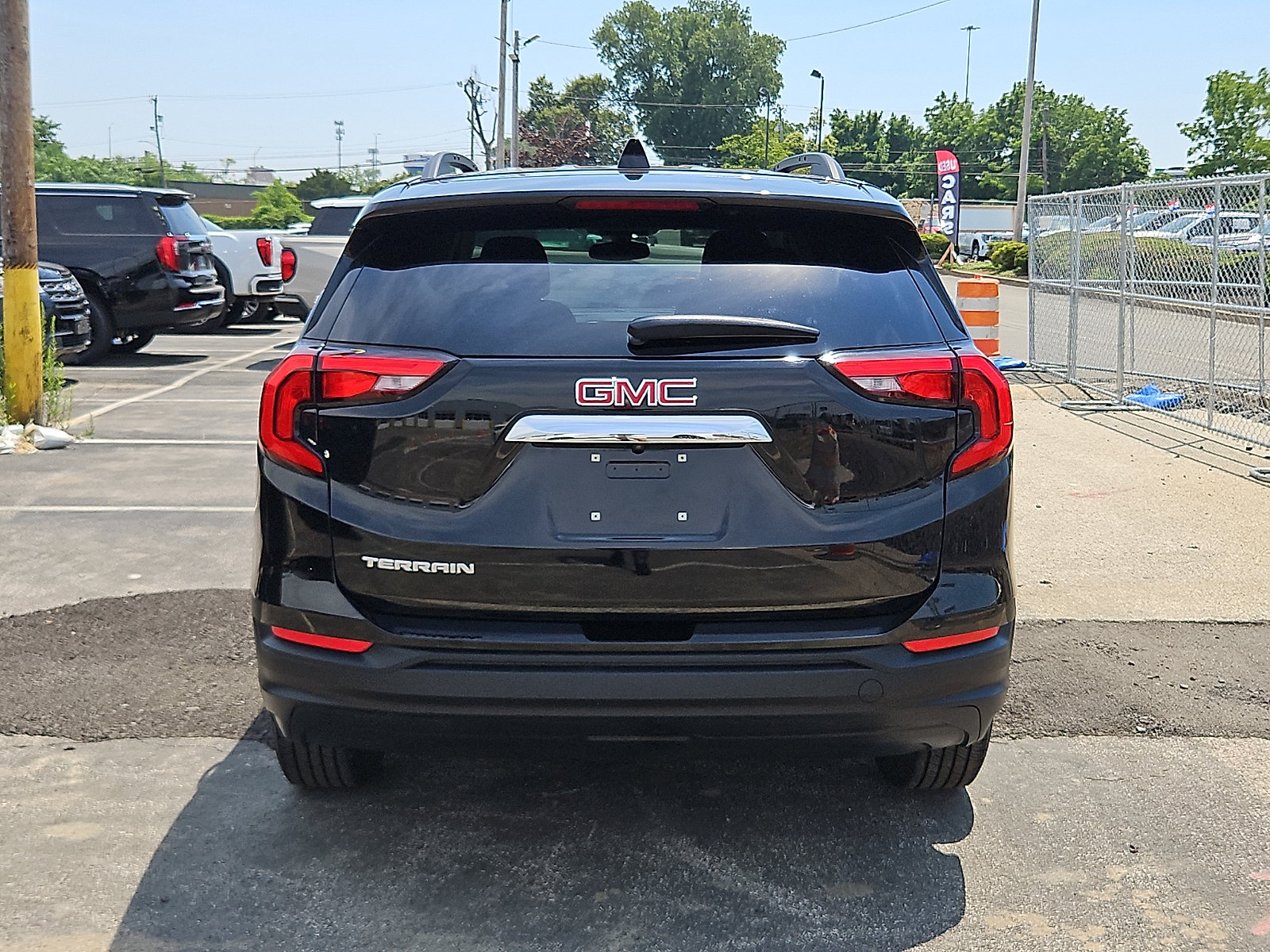 Certified 2018 GMC Terrain SLE w/ Driver Convenience Package FWD image 5