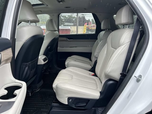 Used 2021 Hyundai Palisade SEL w/ Premium Package AWD/4WD image 16