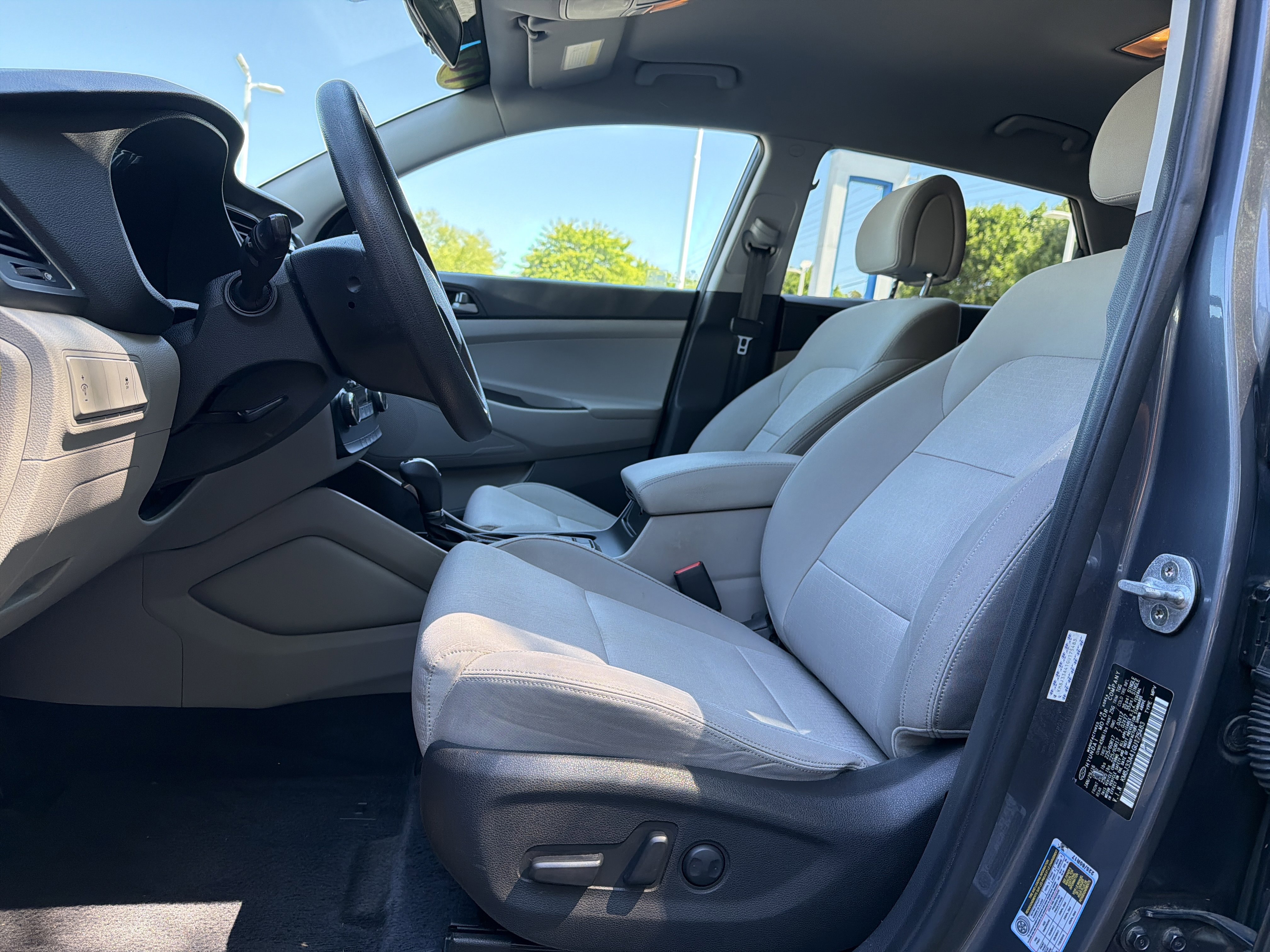 Used 2016 Hyundai Tucson SE w/ Option Group 02 FWD image 16