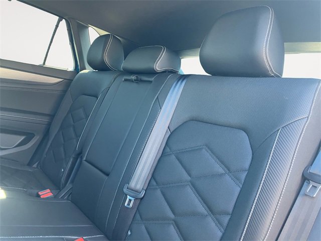 New 2025 Volkswagen Atlas Cross Sport SE image 13