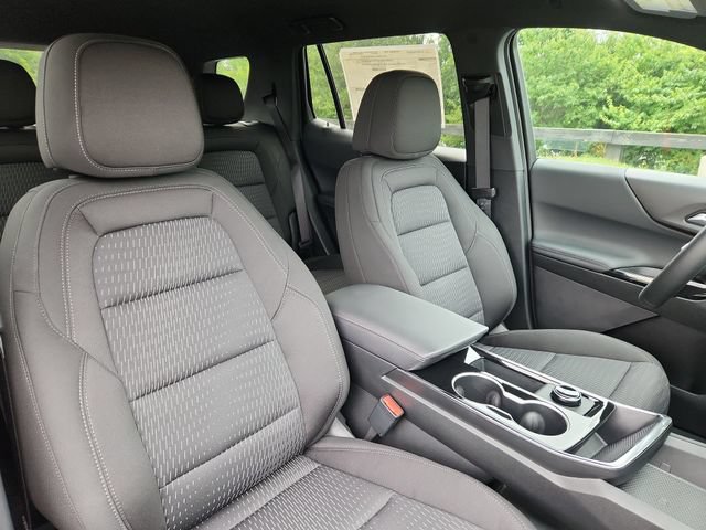 New 2027 Chevrolet Equinox LT w/ LPO, Floor Liner Package FWD image 14