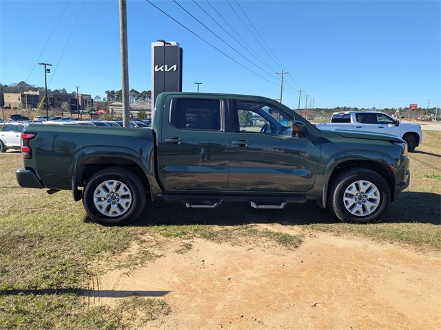 Used 2022 Nissan Frontier SV w/ Technology Package image 2