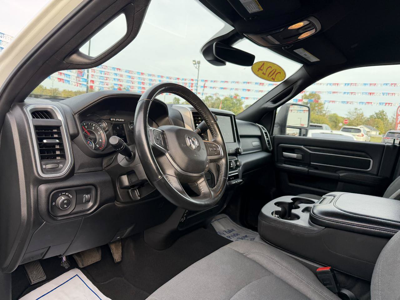 Used 2024 RAM 2500 Big Horn AWD/4WD image 13