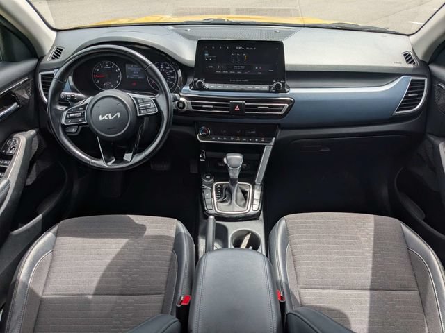Used 2022 Kia Seltos Nightfall Edition AWD/4WD image 13