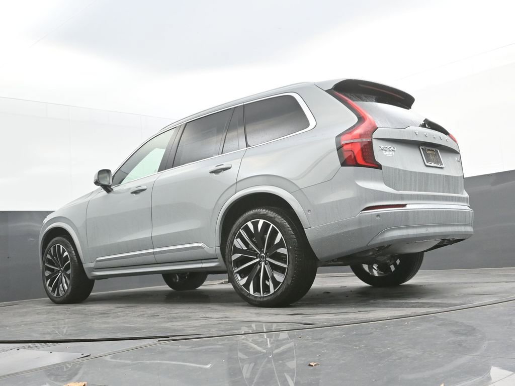 New 2026 Volvo XC90 B6 Plus w/ Protection Package Premier image 33