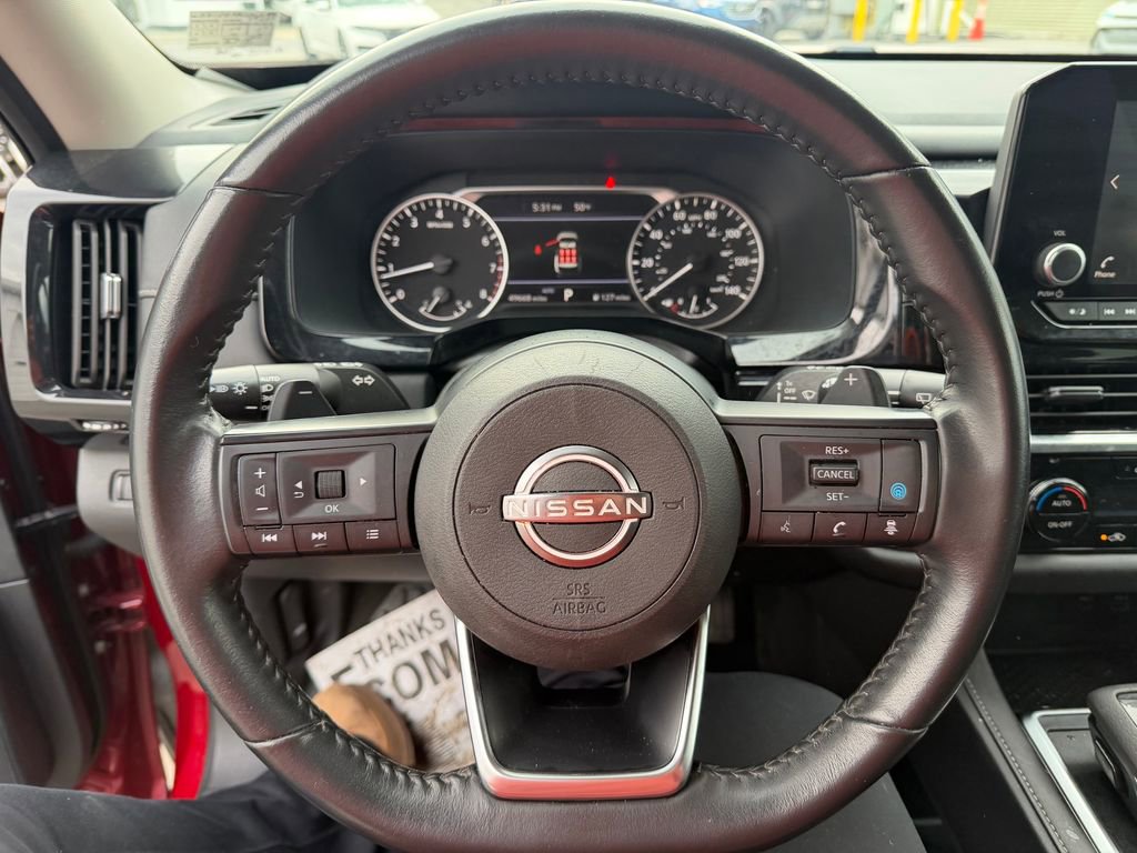 Used 2024 Nissan Pathfinder SV AWD/4WD image 16