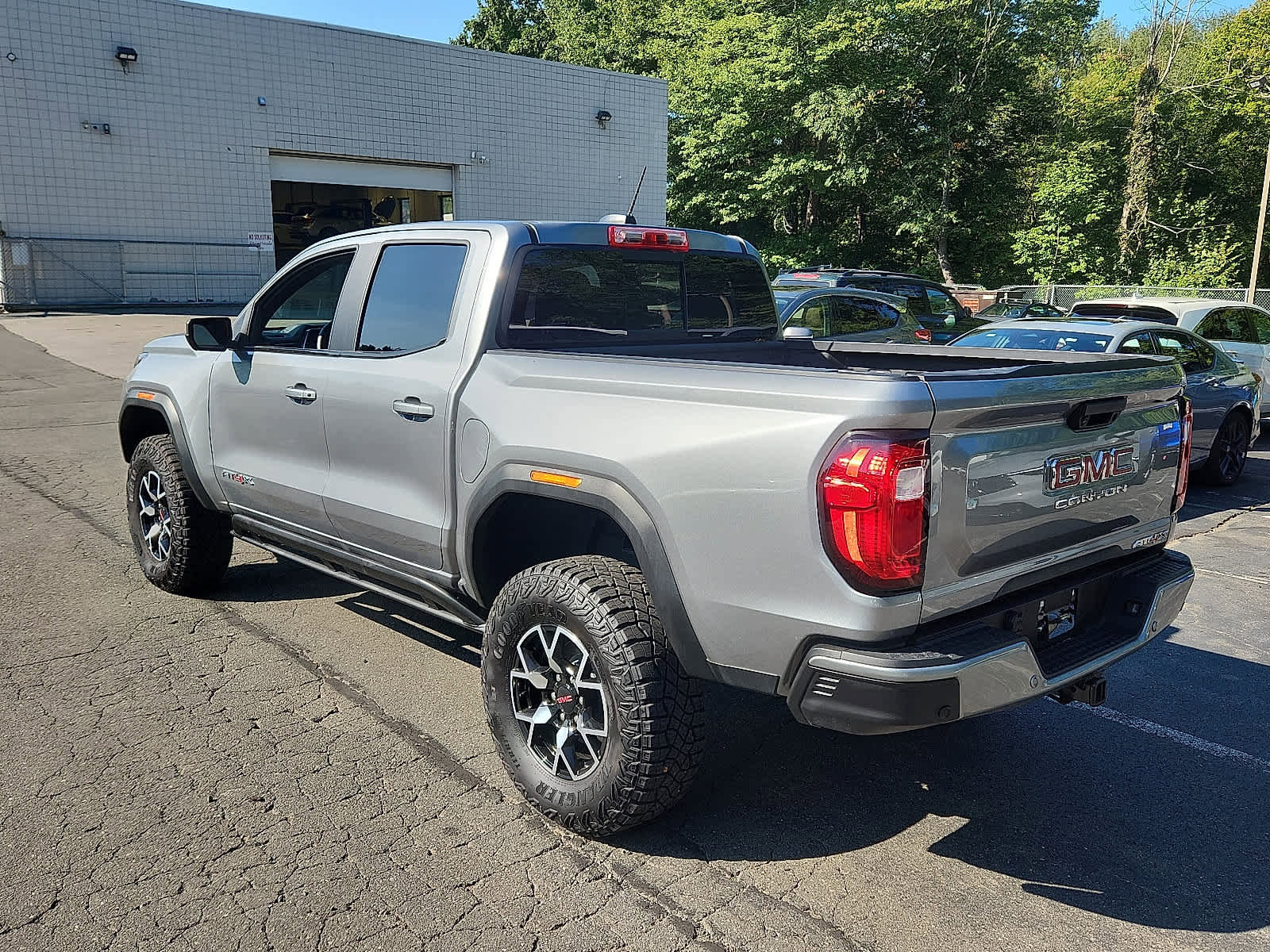 Used 2024 GMC Canyon AT4X image 7