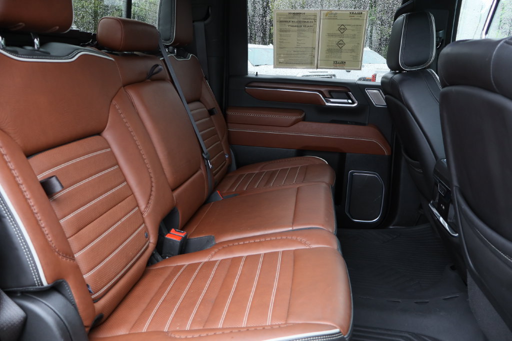 Certified 2024 GMC Sierra 3500 Denali Ultimate AWD/4WD image 31