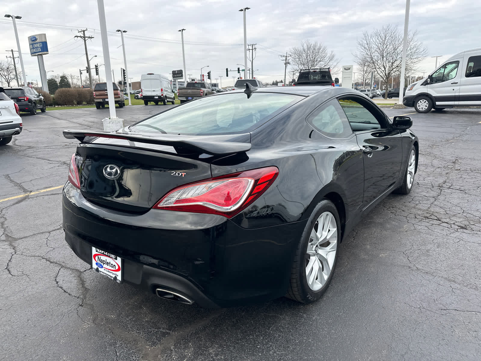 Used 2013 Hyundai Genesis 2.0T image 8