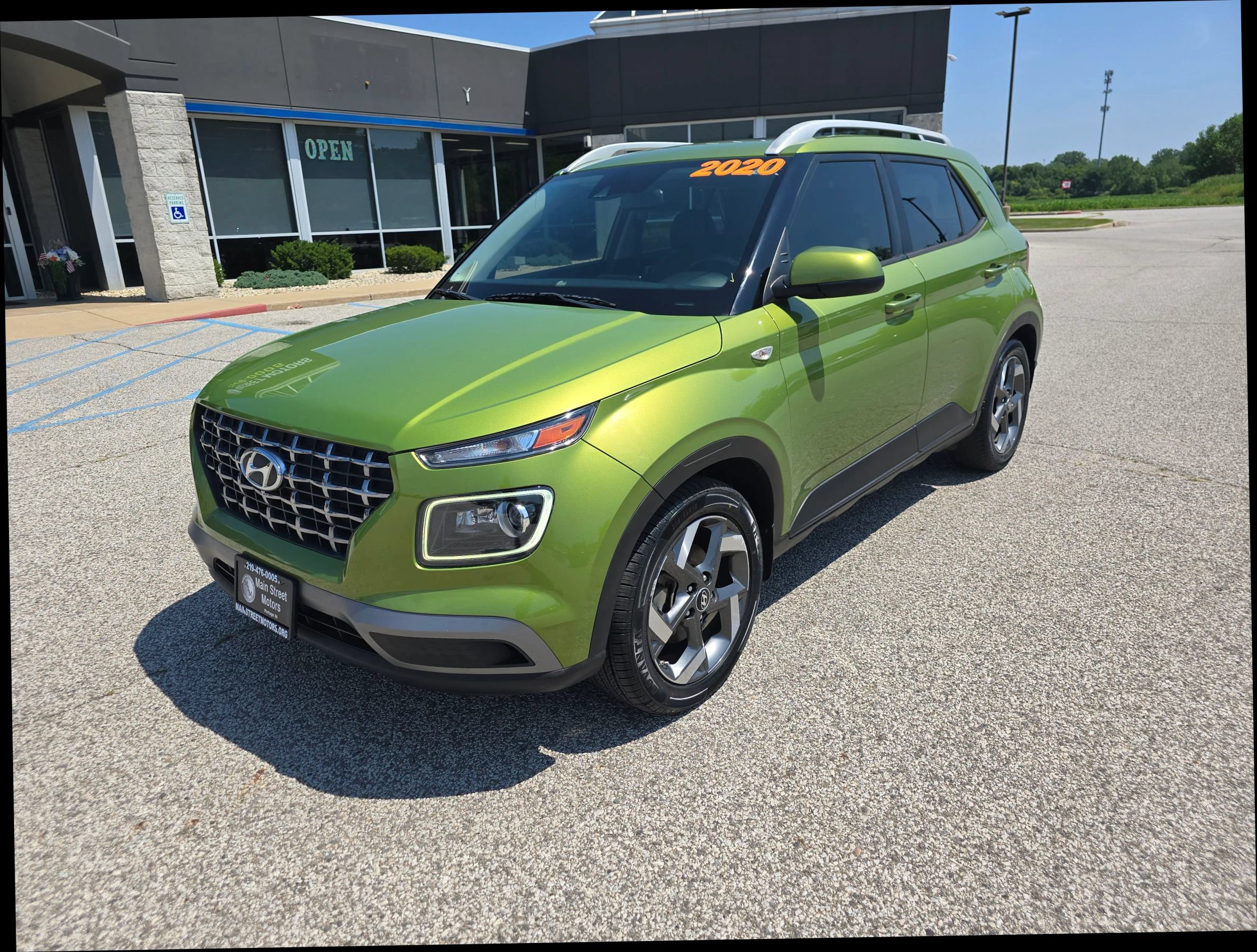 Used 2020 Hyundai Venue SEL w/ Convenience + Premium Package FWD image 8