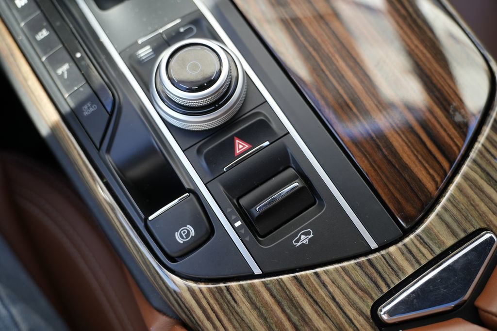 Used 2017 Maserati Levante S image 61