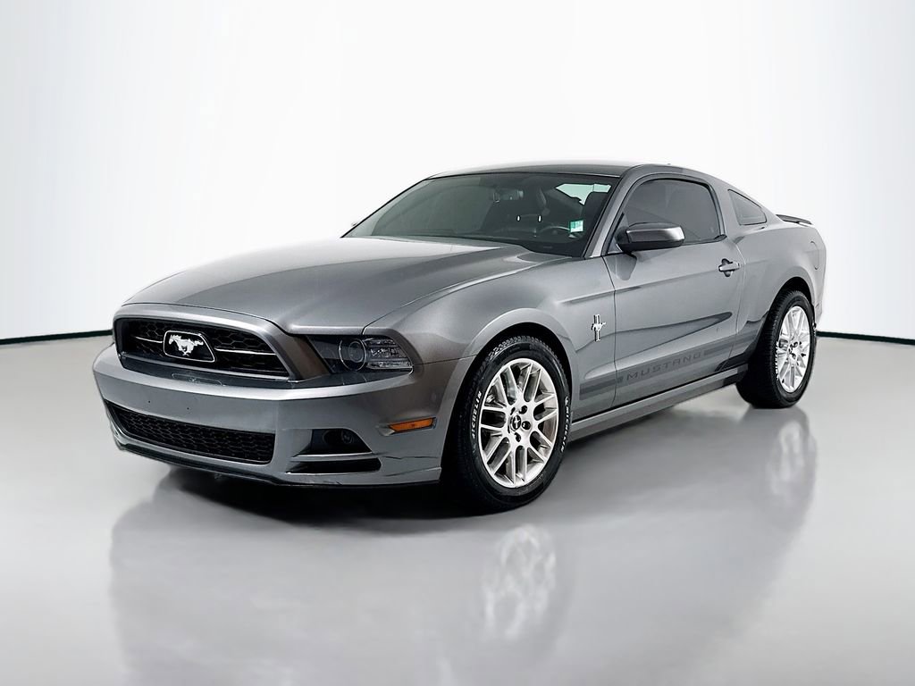 Used 2013 Ford Mustang Premium image 1