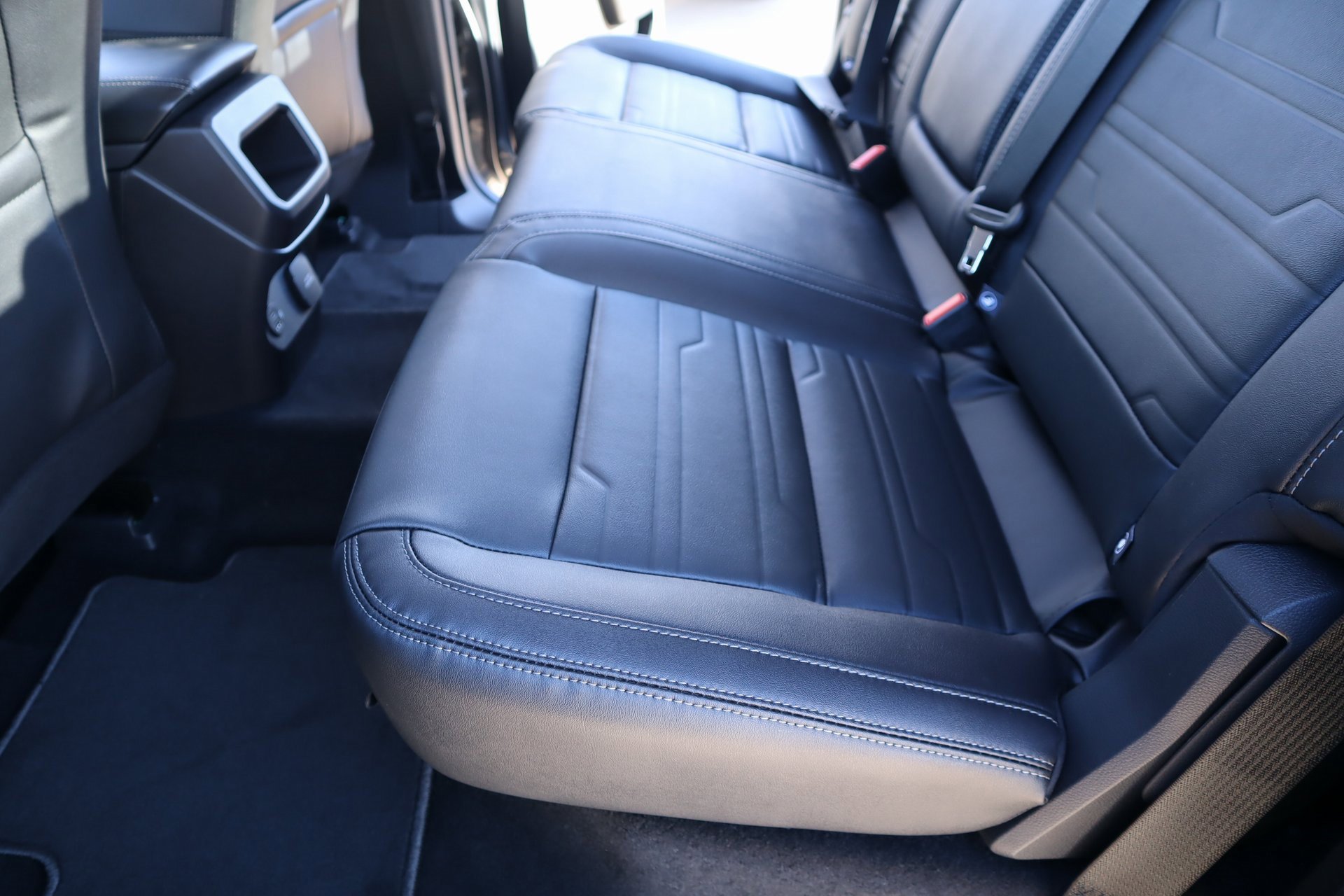 New 2025 Ford Ranger Lariat w/ FX4 Off-Road Package image 13