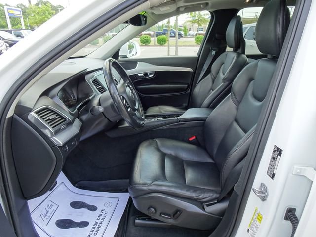 Used 2018 Volvo XC90 T5 Momentum w/ Convenience Package FWD image 10