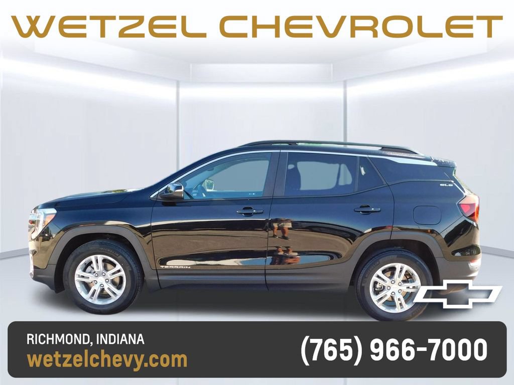 Used 2023 GMC Terrain SLE w/ Driver Convenience Package FWD image 6