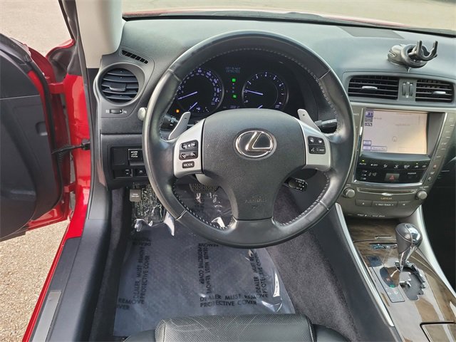 Used 2013 Lexus IS 250C w/ Luxury Pkg image 11