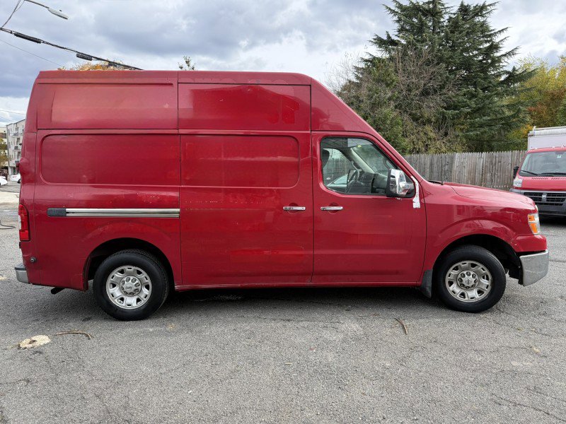 Used 2012 Nissan NV 2500 SV w/ Technology Pkg image 4