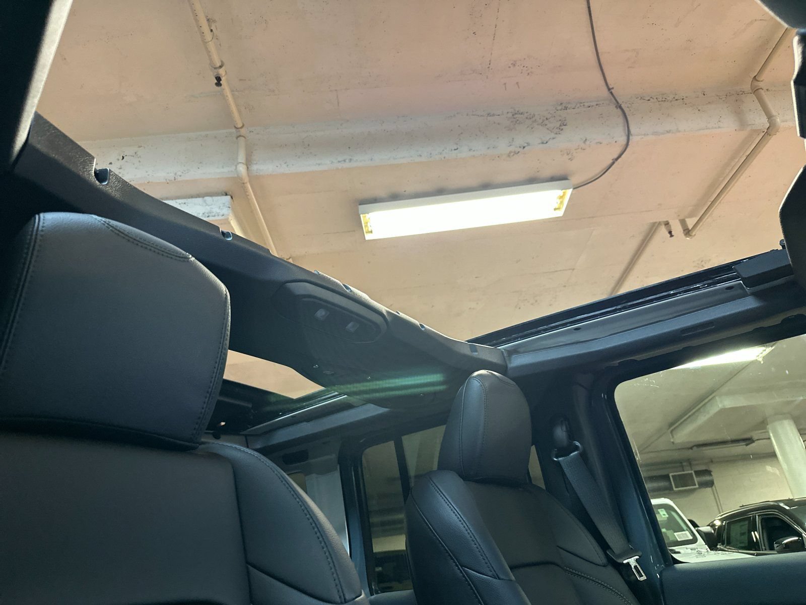 New 2026 Jeep Wrangler Unlimited Sahara AWD/4WD image 16
