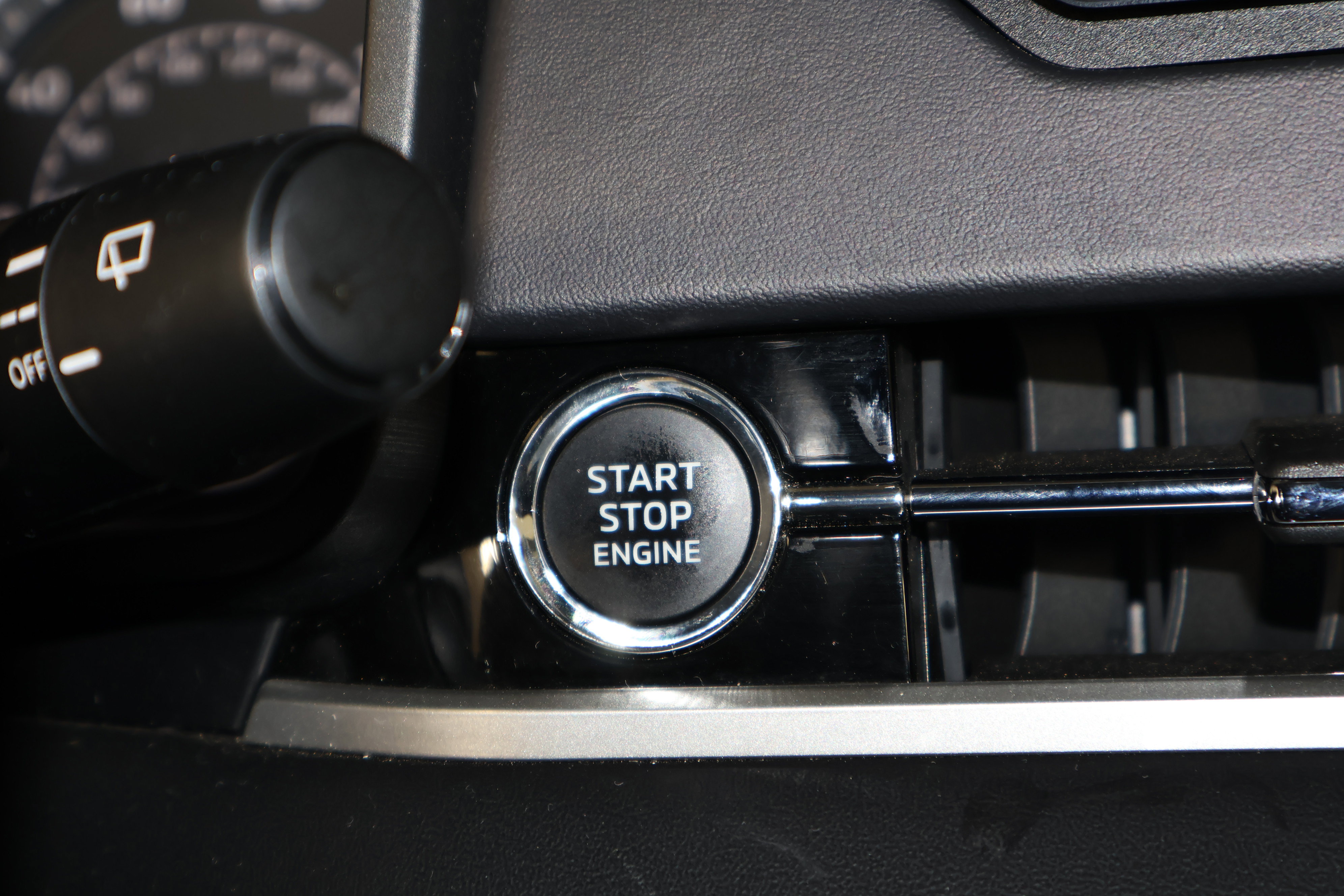 Used 2024 Mitsubishi Outlander ES image 24