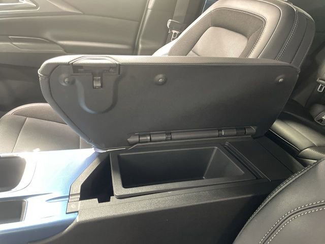 Used 2025 Chevrolet Equinox EV LT w/ Convenience Package FWD image 16