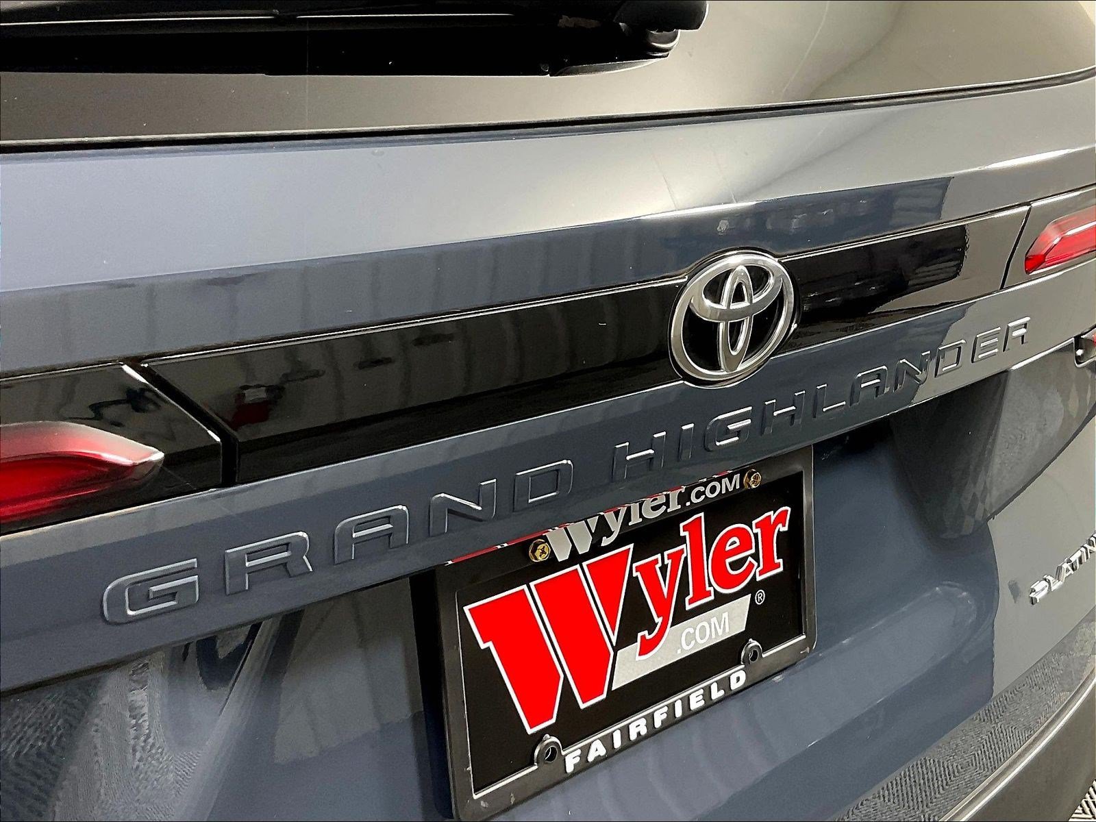 Used 2026 Toyota Grand Highlander AWD image 24