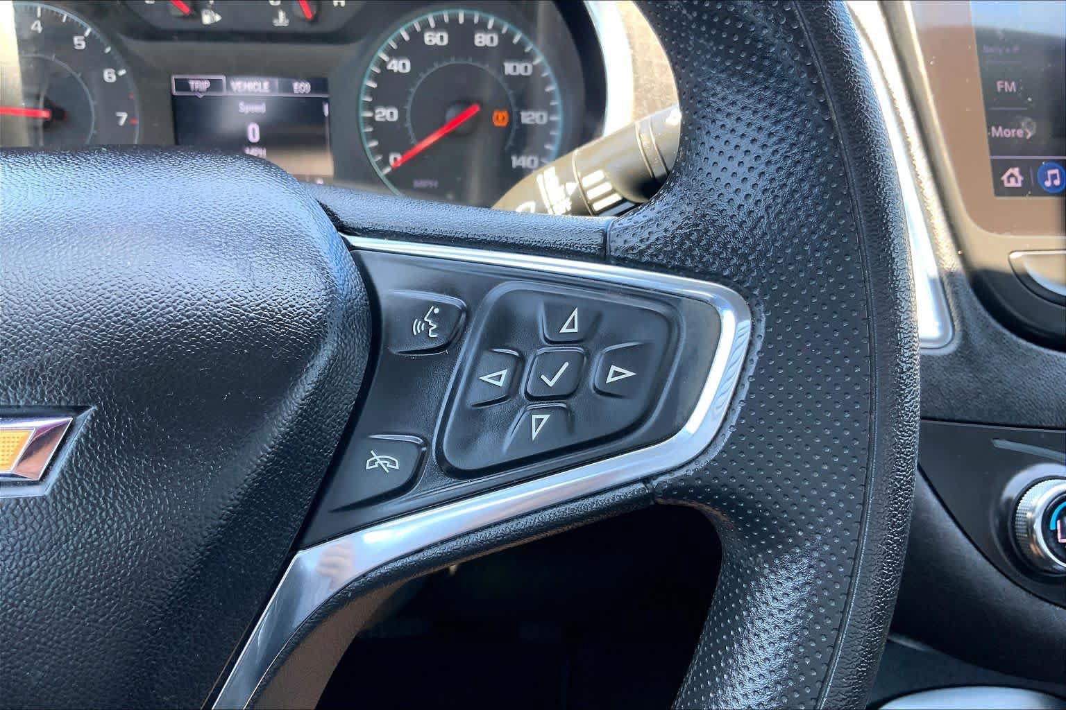 Used 2020 Chevrolet Malibu LT FWD image 25