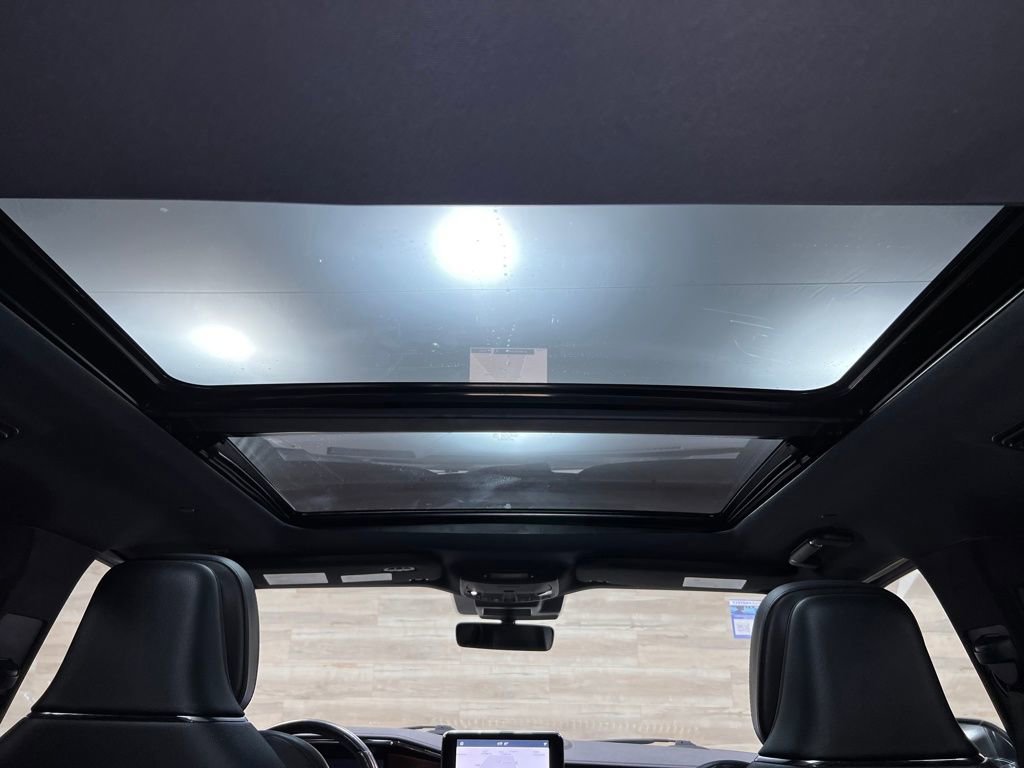 Used 2020 Lincoln Navigator L Reserve w/ Luxury Package image 15