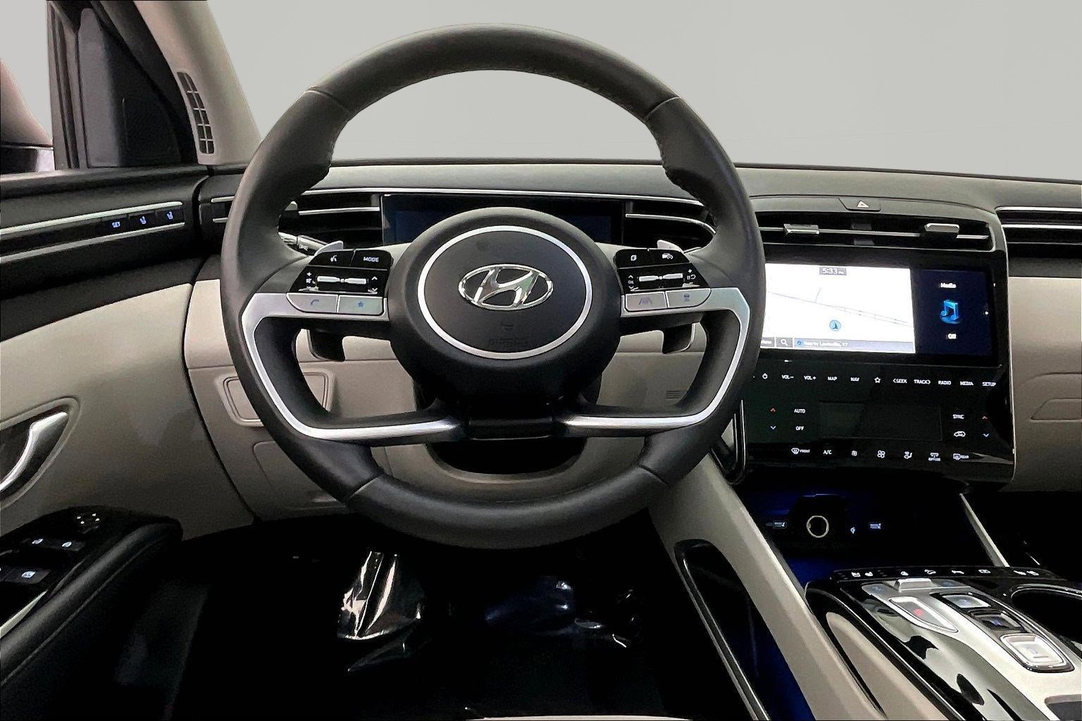 Used 2023 Hyundai Tucson Limited AWD/4WD image 8