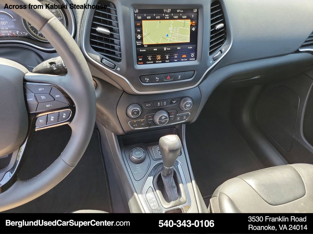 Used 2023 Jeep Cherokee Altitude Lux image 35