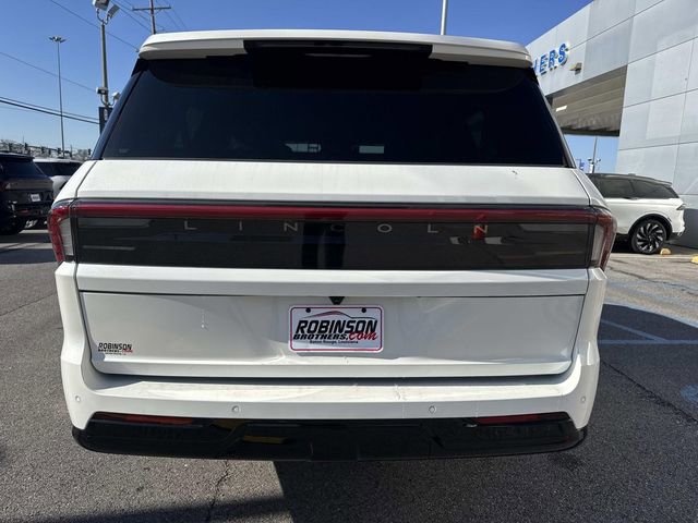 New 2025 Lincoln Navigator L Black Label image 4