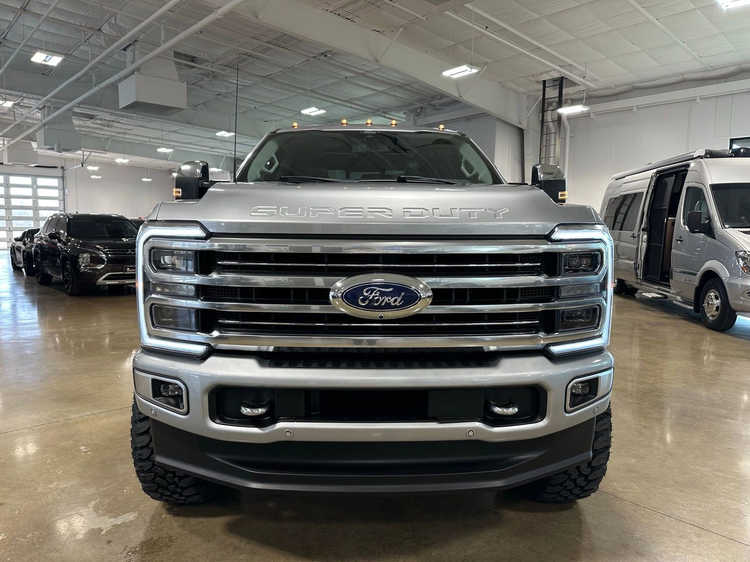 Used 2024 Ford F250 Limited w/ FX4 Off-Road Package image 2