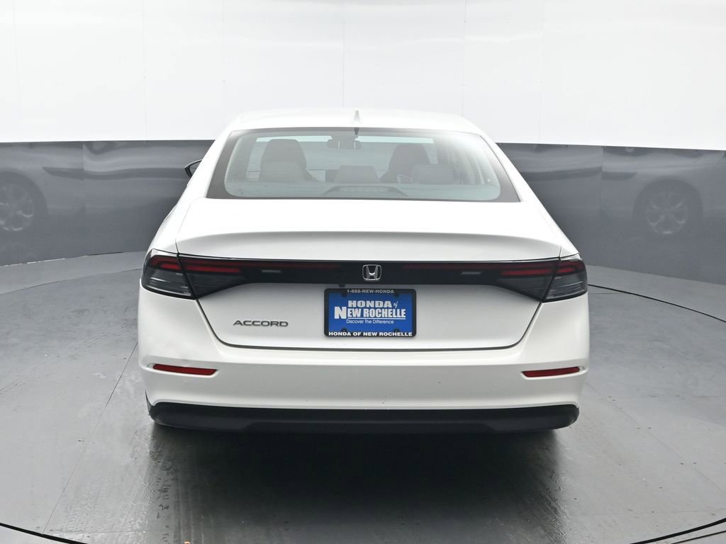 Used 2023 Honda Accord LX image 5