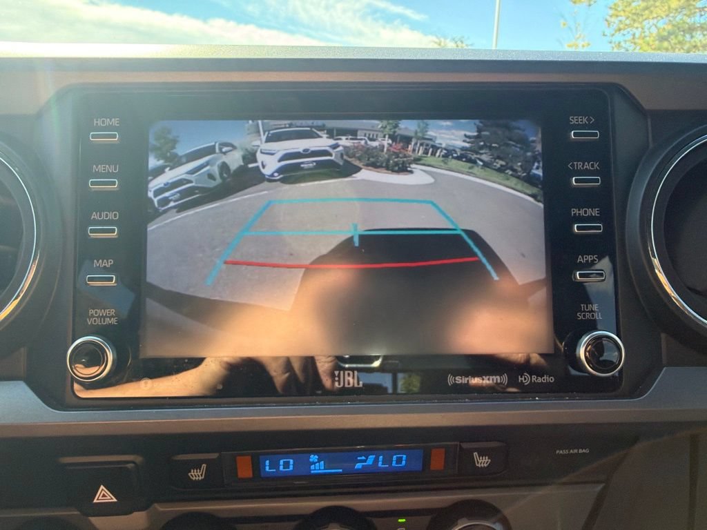 Used 2021 Toyota Tacoma TRD Off-Road w/ TRD Premium Off Road Package AWD/4WD image 31