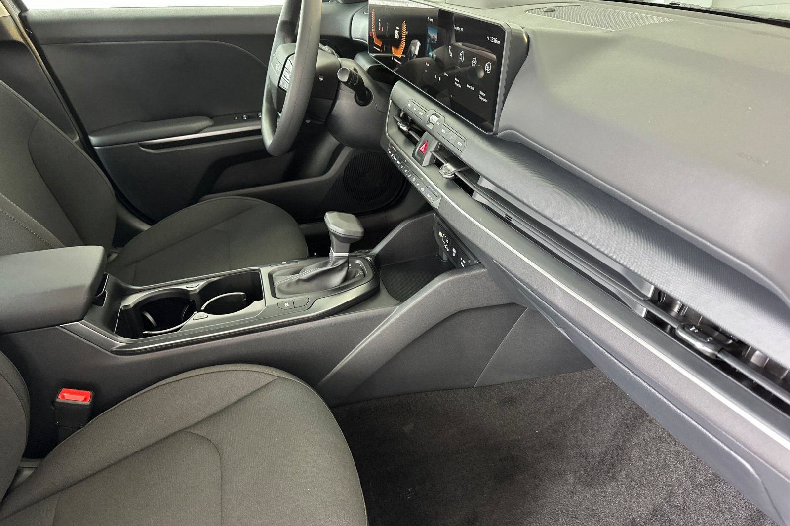 New 2026 Kia K4 FWD image 15