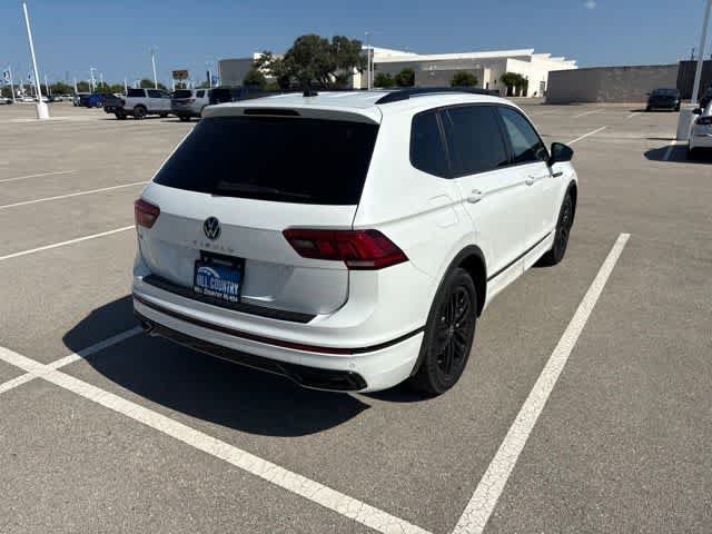 Used 2022 Volkswagen Tiguan SE R-Line FWD image 5