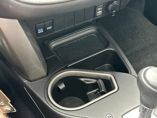 Used 2017 Toyota RAV4 XLE w/ All Weather Liner Package AWD/4WD image 50