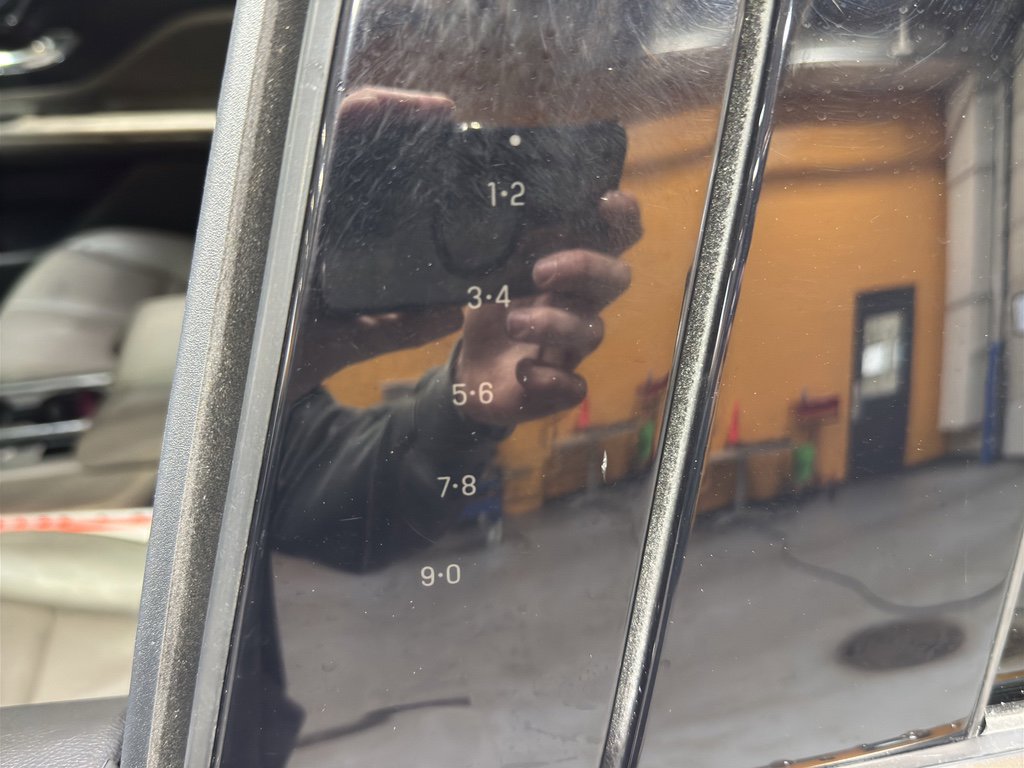 Used 2023 Lincoln Corsair Reserve w/ Equipment Group 202A image 10