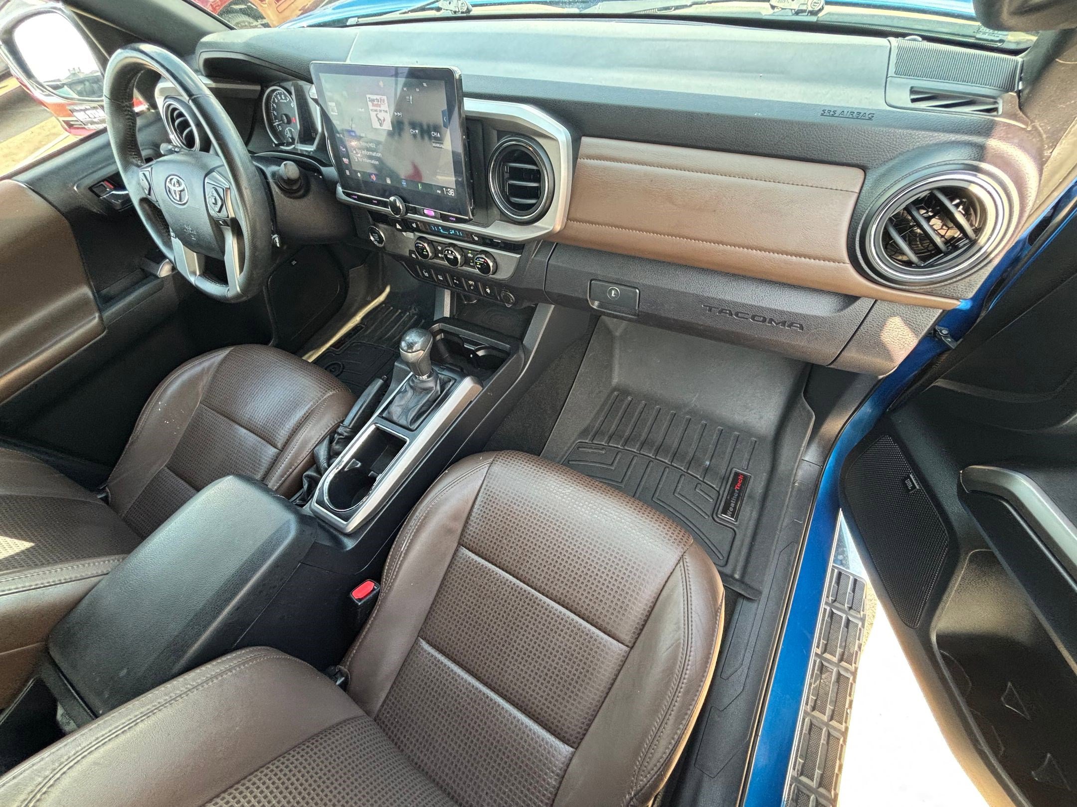 Used 2017 Toyota Tacoma Limited image 28