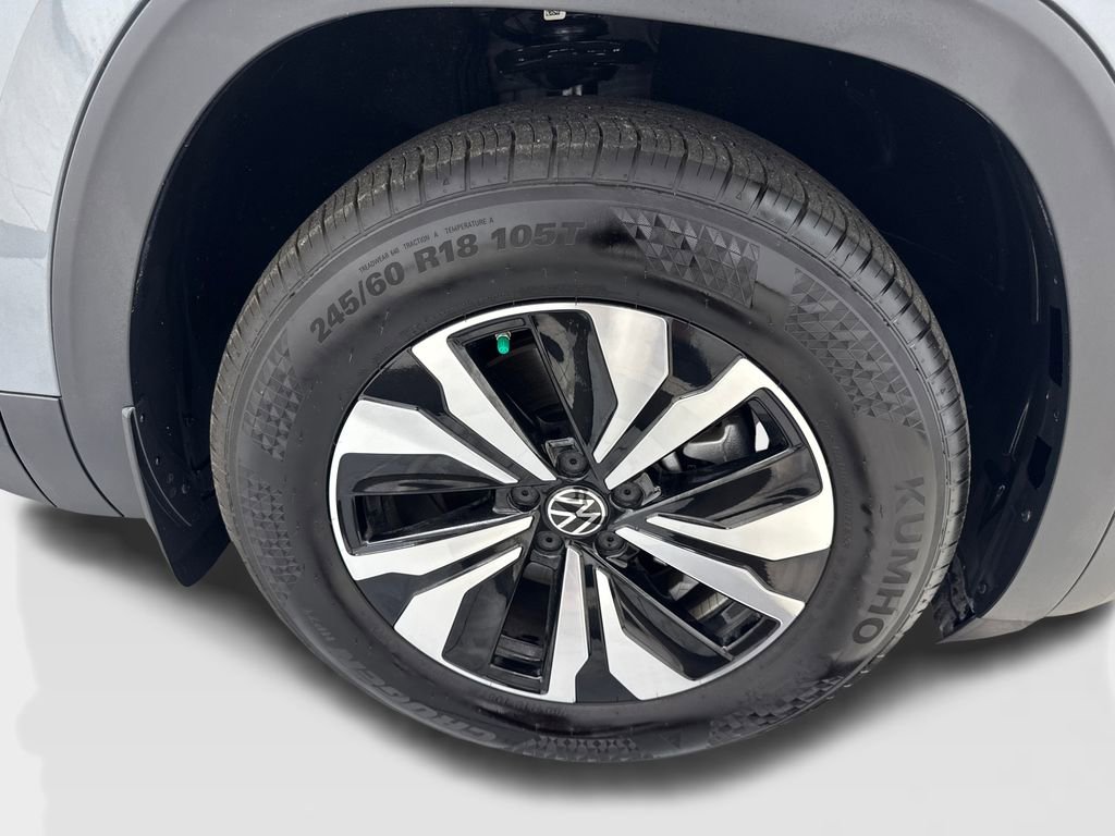 Used 2025 Volkswagen Atlas Cross Sport SE image 82