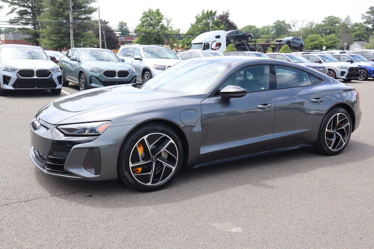 Used 2023 Audi RS e-tron GT w/ Carbon Performance Package AWD/4WD image 1