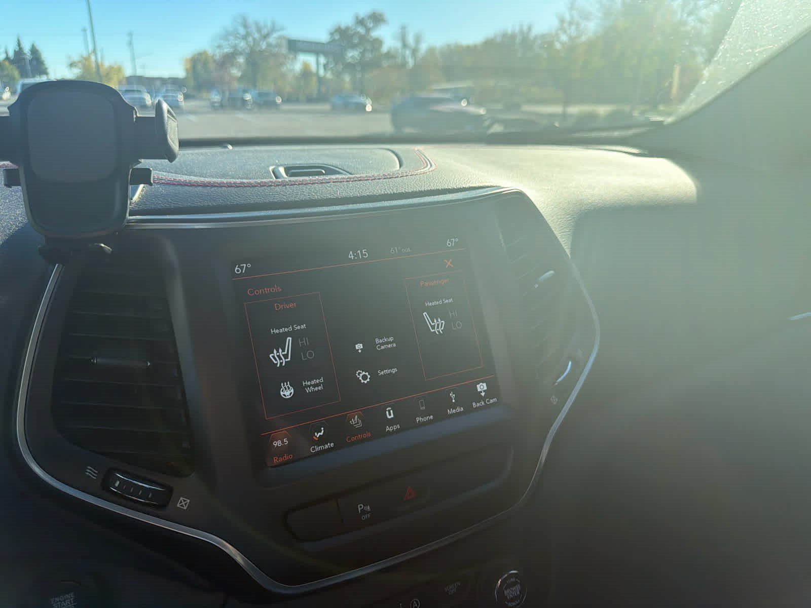 Used 2019 Jeep Cherokee Trailhawk w/ Comfort/Convenience Group AWD/4WD image 7