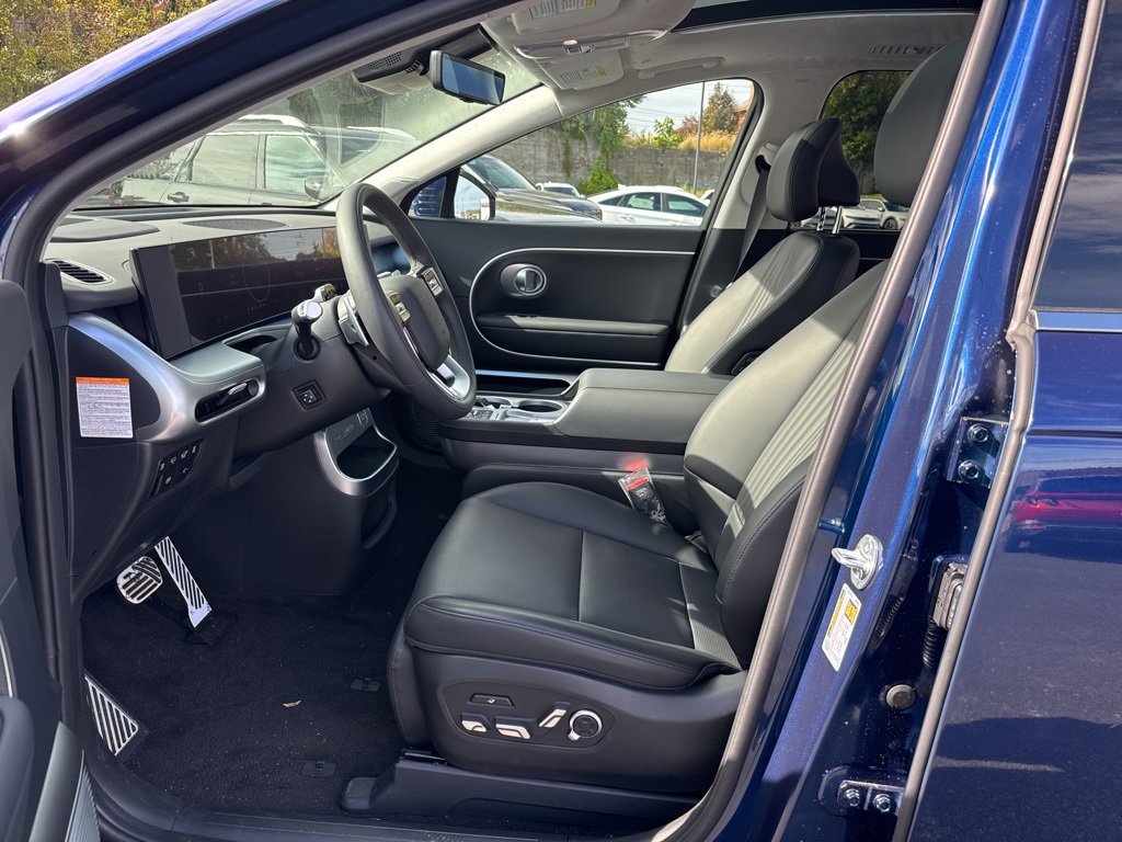 New 2026 Hyundai Ioniq 9 Calligraphy image 12